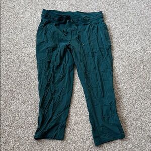 Lulu lemon dance studio capri Pants pants size 12